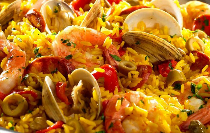 La Noche de la Paella